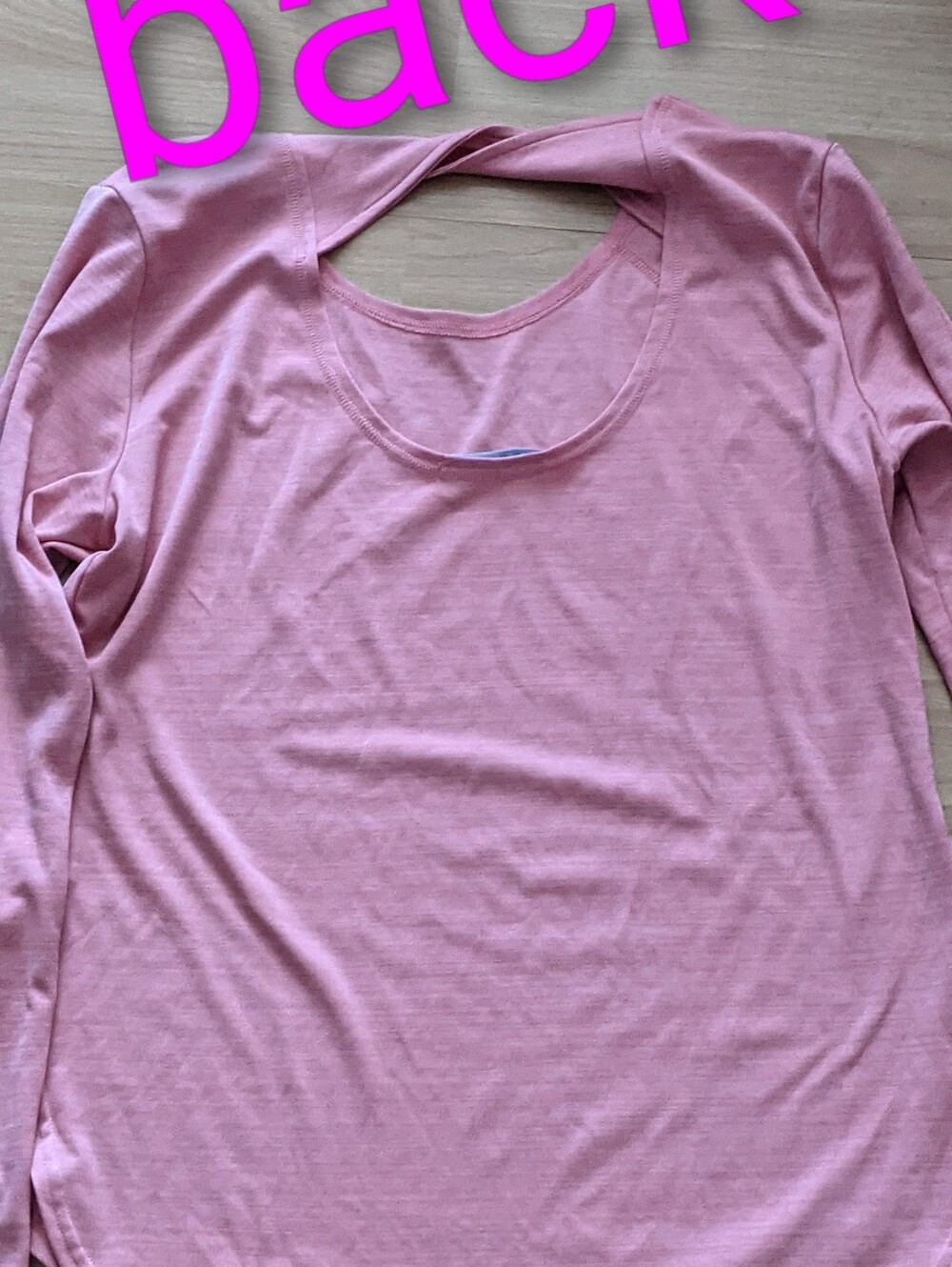Elle Sport Top ( Gift Box With Bow Aren't For Sale), Make Gift For Your Skin. - Picture 4 of 4